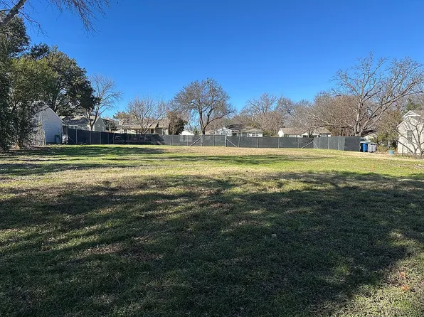 9538 Peninsula Dr, Dallas, TX 75218