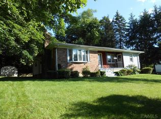 15 Lawrence Ave, Bedford Hills, NY 10507