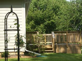 3708 Franklinville Rd, Woodstock, IL 60098