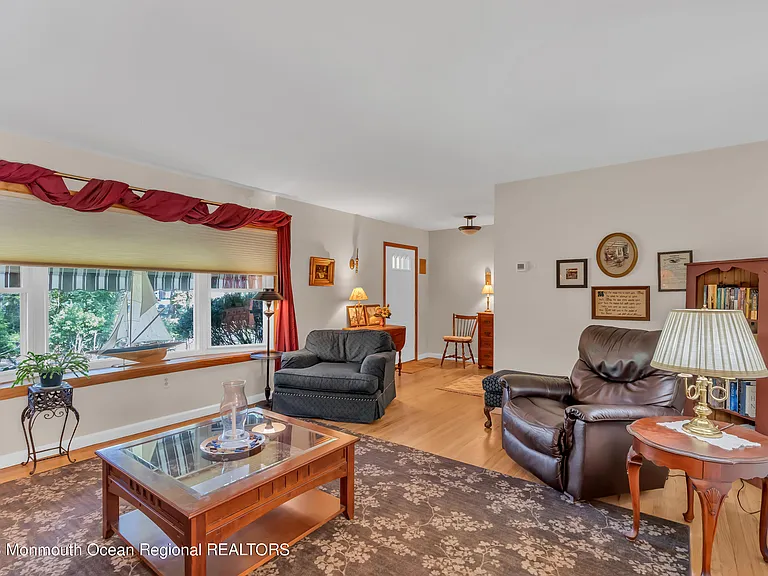 1305 Allaire Rd — Photo 5