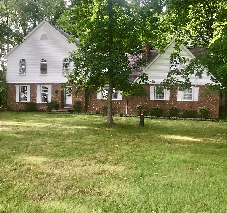1st image of 297 Lake Rd