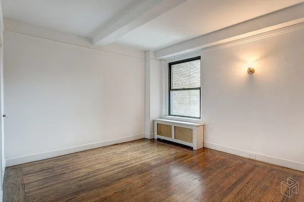 Rented by Halstead Real Estate | media 27