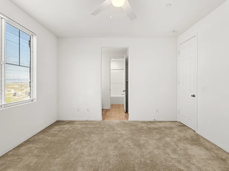 1500 Yucca Ct — Photo 24