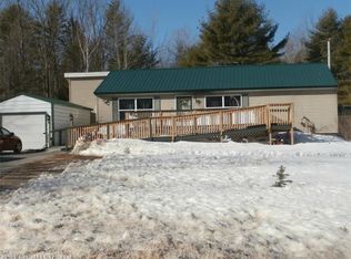 80 Riverside Dr, Mechanic Falls, ME 04256