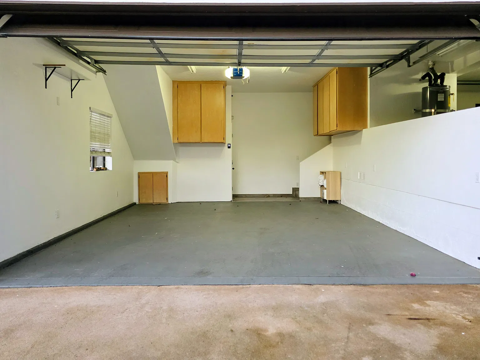 2 bed, 900 sqft, $2,999 — Photo 4