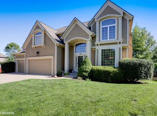 161 NE Misty Meadow Cir, Lees Summit, MO 64064