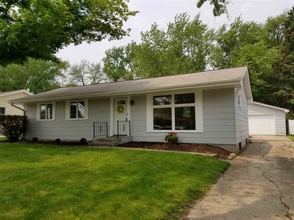 4804 Mohawk Rd, Rockford, IL 61107