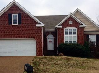 2612 Hansford Dr, Thompsons Station, TN 37179