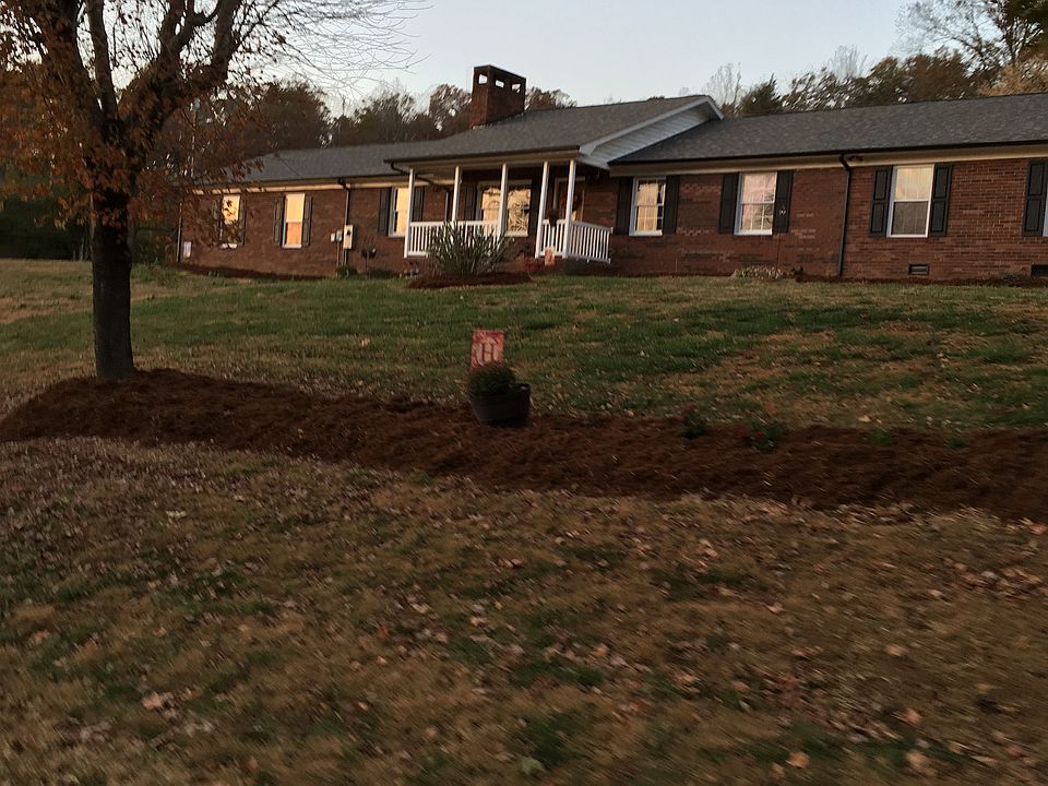 2nd image of 1597 Red Top Rd