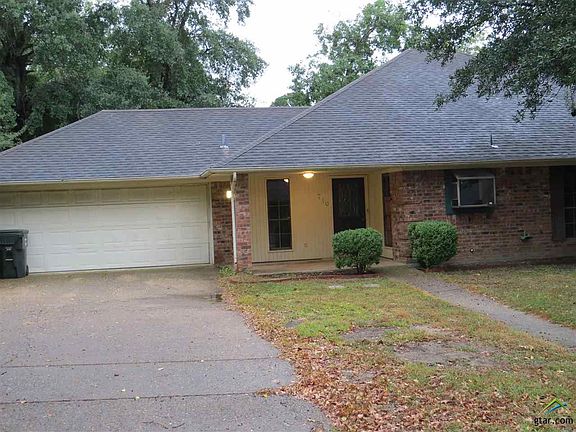 2nd image of 701 Carriage Dr