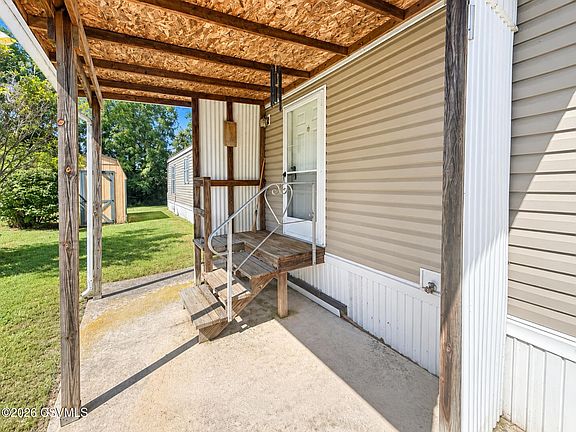 3rd image of 58 Adams Dr