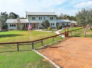 418 Vyvjala Rd, Smithville, TX 78957