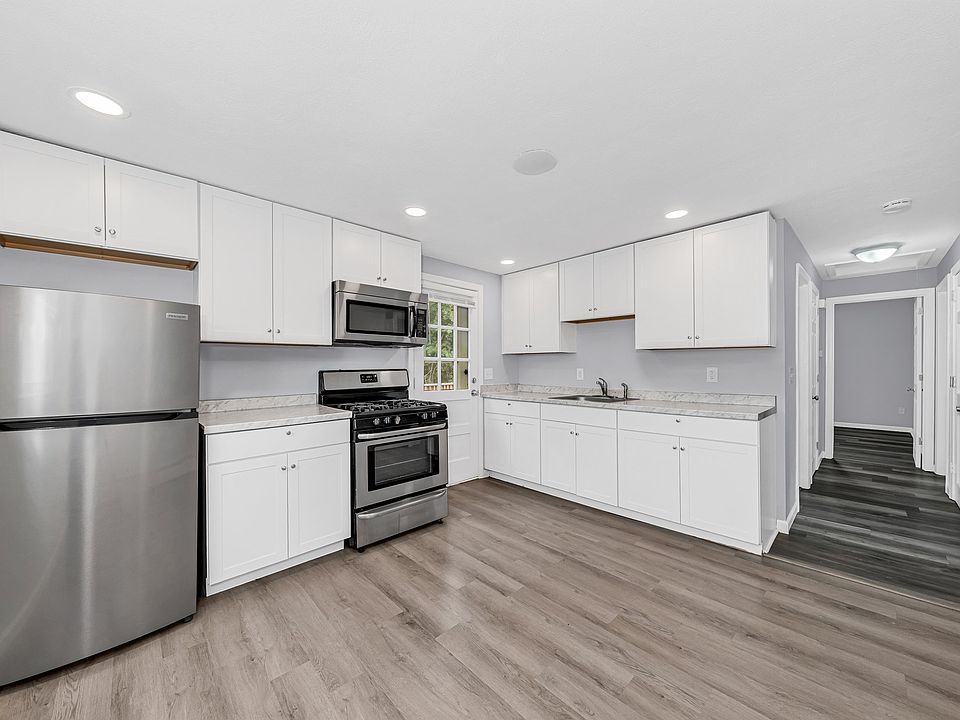1st image of 62 Hollis St #62