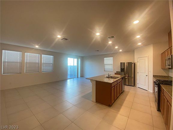 3rd image of 8742 Whistling Sands Ave