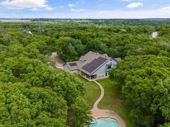 7431 Strawberry Creek Ln, Fort Worth, TX 76135