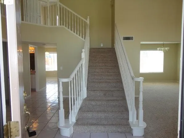 5551 W Menlo Ave, Fresno, CA 93722