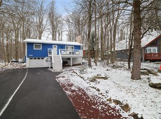 2825 Fairhaven Dr, Tobyhanna, PA