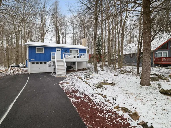 2825 Fairhaven Dr, Tobyhanna, PA 18466