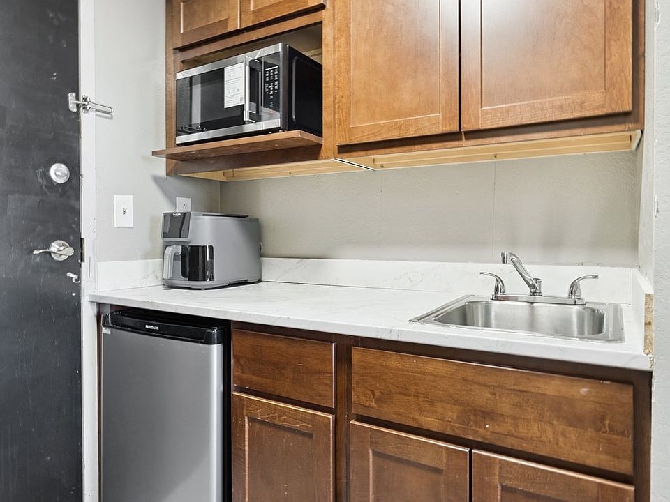 1st image of 1300 E Ayers St #133