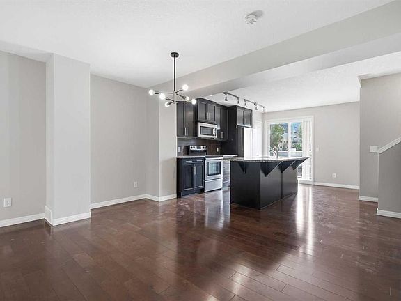 4th image of 1404 Auburn Bay Sq N