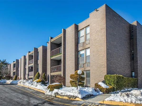 355 E River Rd #H, Nutley, NJ 07110