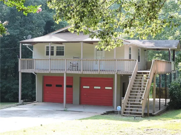 114 N Davis Dr, Fair Play, SC 29643