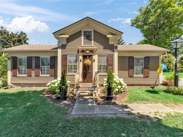 6977 Big Tree Rd, Pavilion, NY 14525