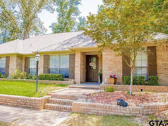 2nd image of 1534 Hideaway Ln W