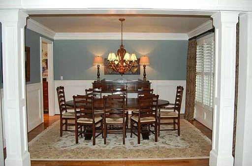 4th image of 521 Saint Barbaras Ln