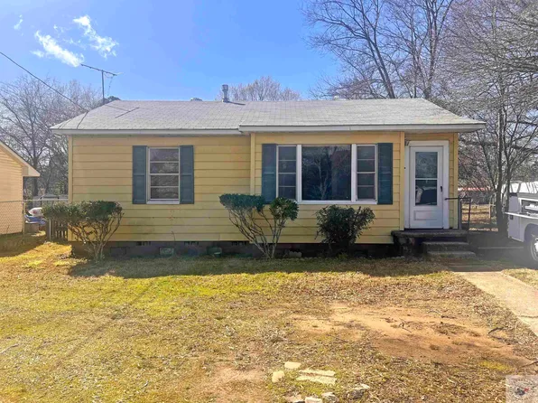1607 N Kings Hwy, Nash, TX 75569