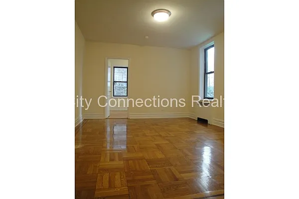 Rented by City Connections Realty | media 38