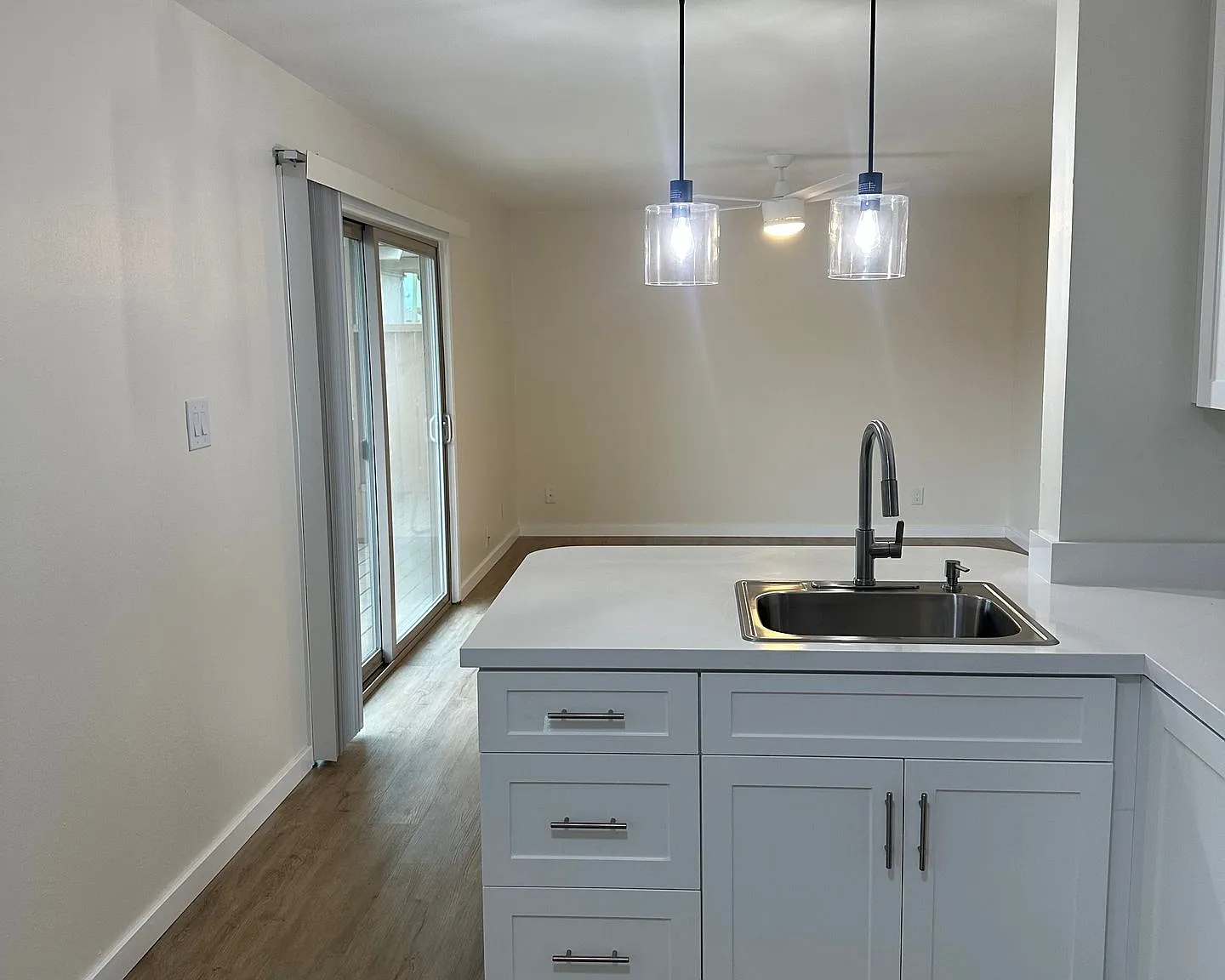 Plum Street Garden Apartments 501 Plum St Capitola, CA 95010 — Photo 3