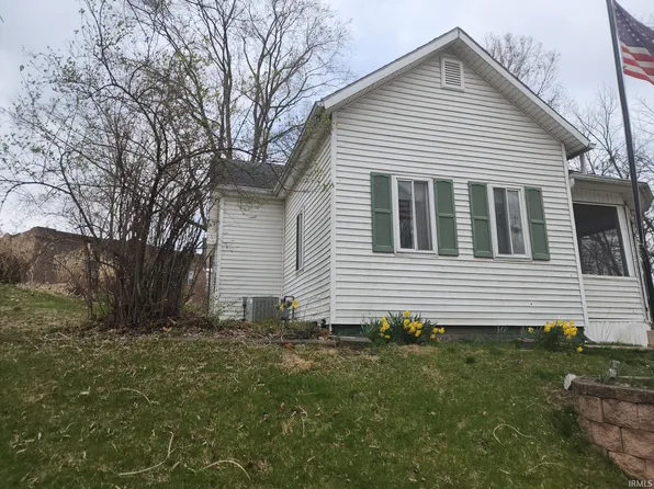 1511 Michigan Ave, Logansport, IN 46947