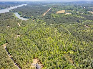 1518 W Paradise Harbor Dr, Connelly Springs, NC 28612