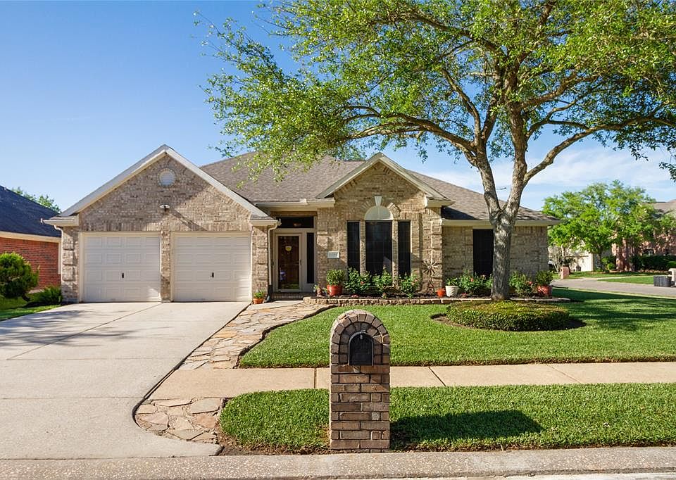 1st image of 11009 Thornwood Dr