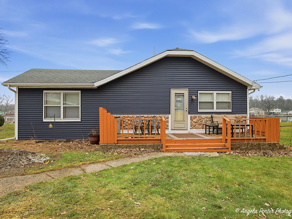 1st image of 1614 River Terrace Dr