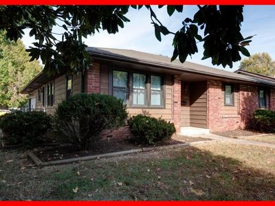 1355 E Gretna St, Springfield, MO, 65804