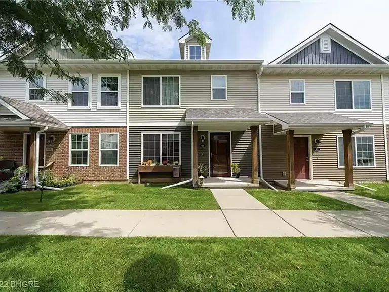 9055 Coneflower Dr #106 — Photo 5