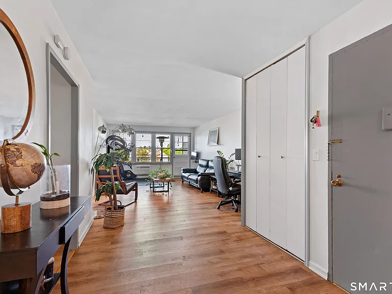 30 Glenbrook Rd #2E — Photo 4