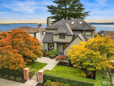 2471 42nd Avenue W, Seattle, WA, 98199