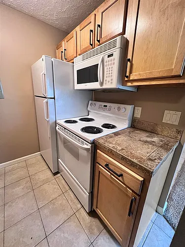 1520 D St #8 Photo 1