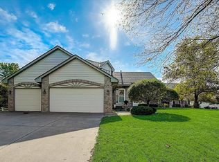 2805 Highlands Rd, Minneapolis, MN 55443