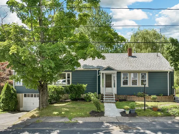 17 Stover Ct, Amesbury, MA 01913