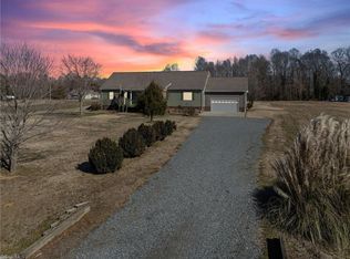 261 Nabors Rd, Statesville, NC 28677