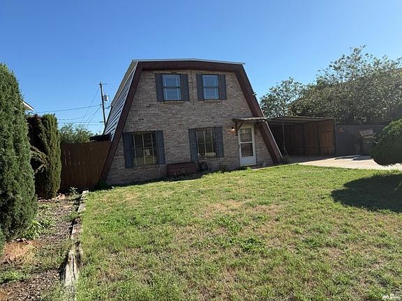 2nd image of 1116 W McKay St