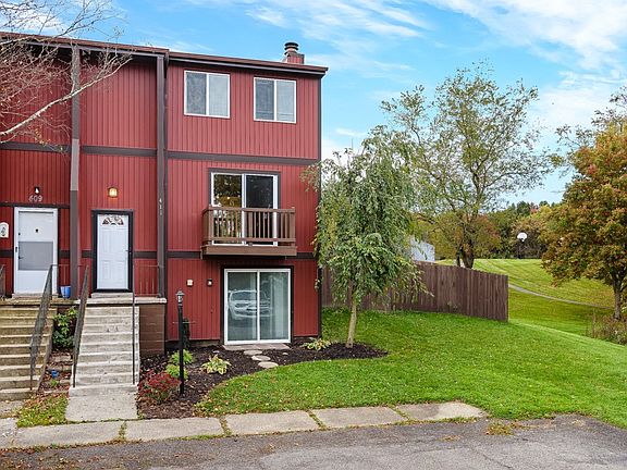2nd image of 411 Parkwood Dr