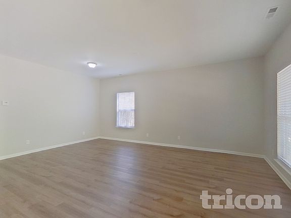 3rd image of 11035 Elven Dr