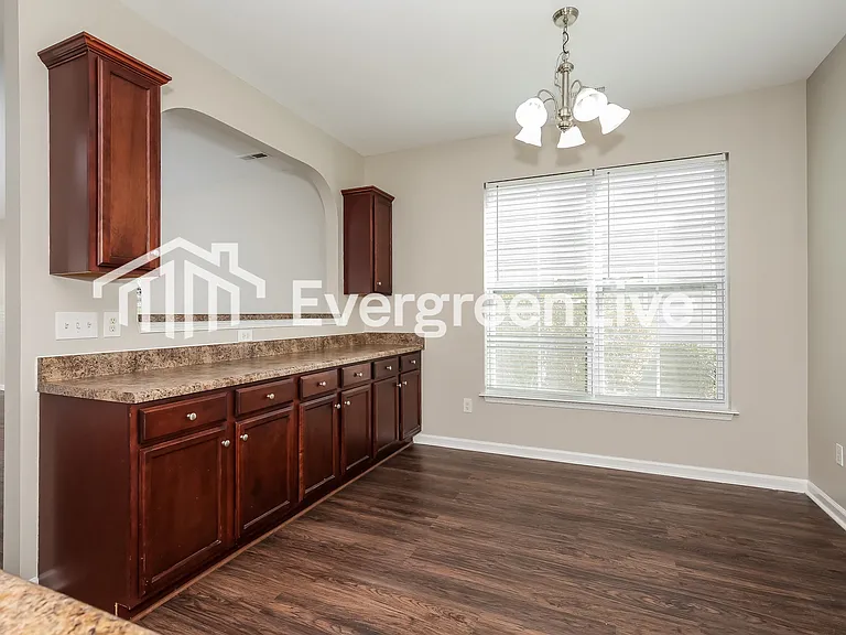 5568 Farm House Trl — Photo 7