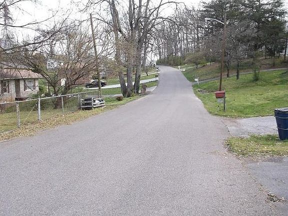 3rd image of 3300 Sunset Ave