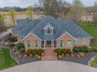 411 Riverbend Country Club Rd, Shelbyville, TN 37160